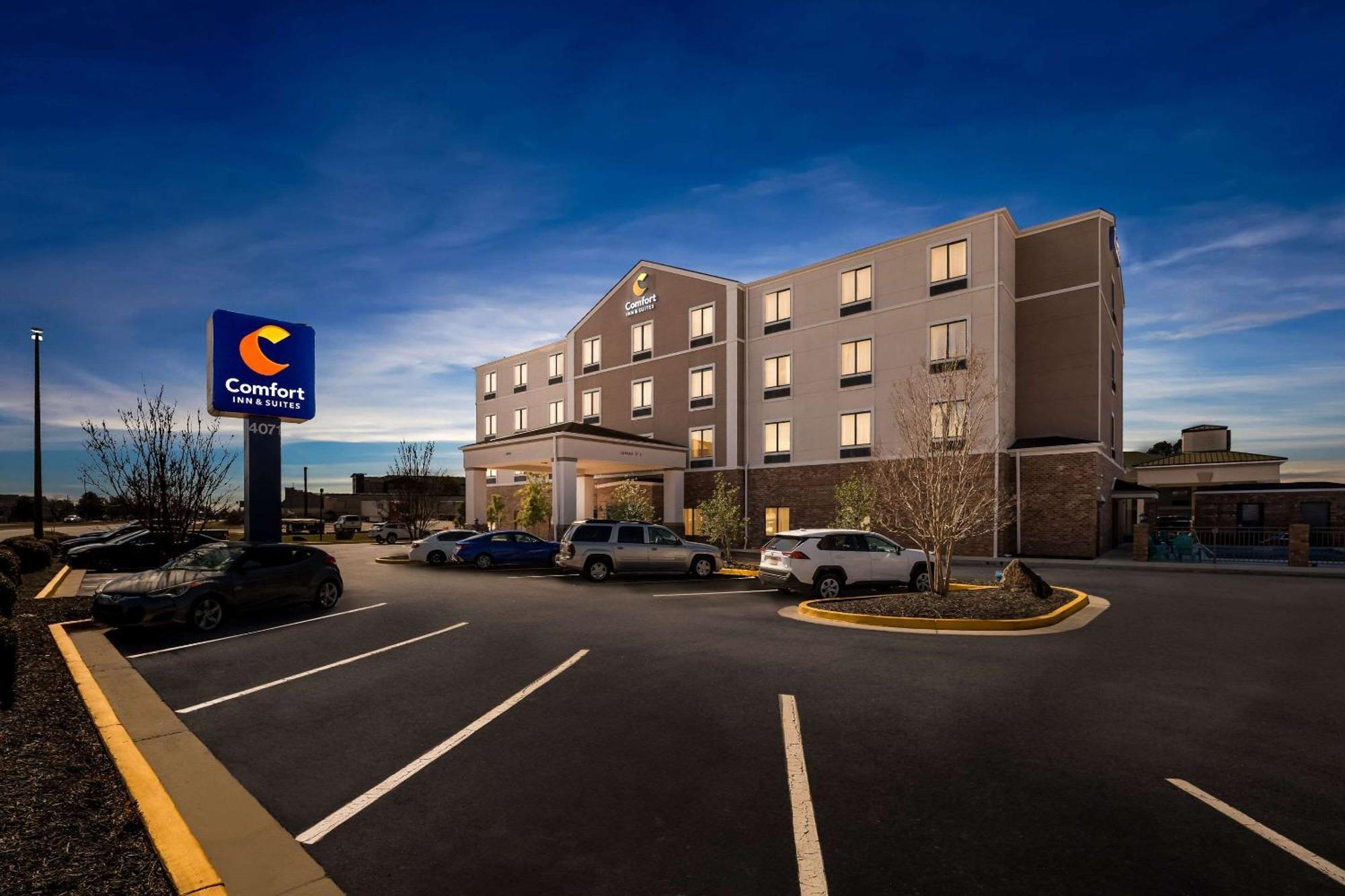 Comfort Inn & Suites Augusta West Near Fort Eisenhower Exterior photo